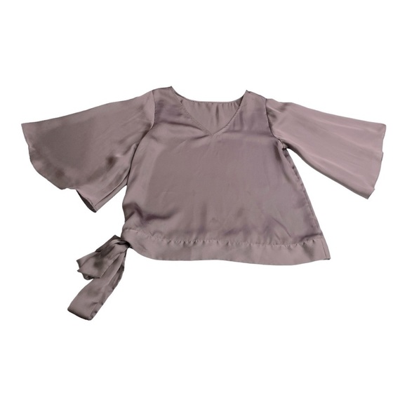 Violet & Claire Blouse Women
Medium Purple Pullover Top
Career Flared Sleeve - Picture 8 of 14